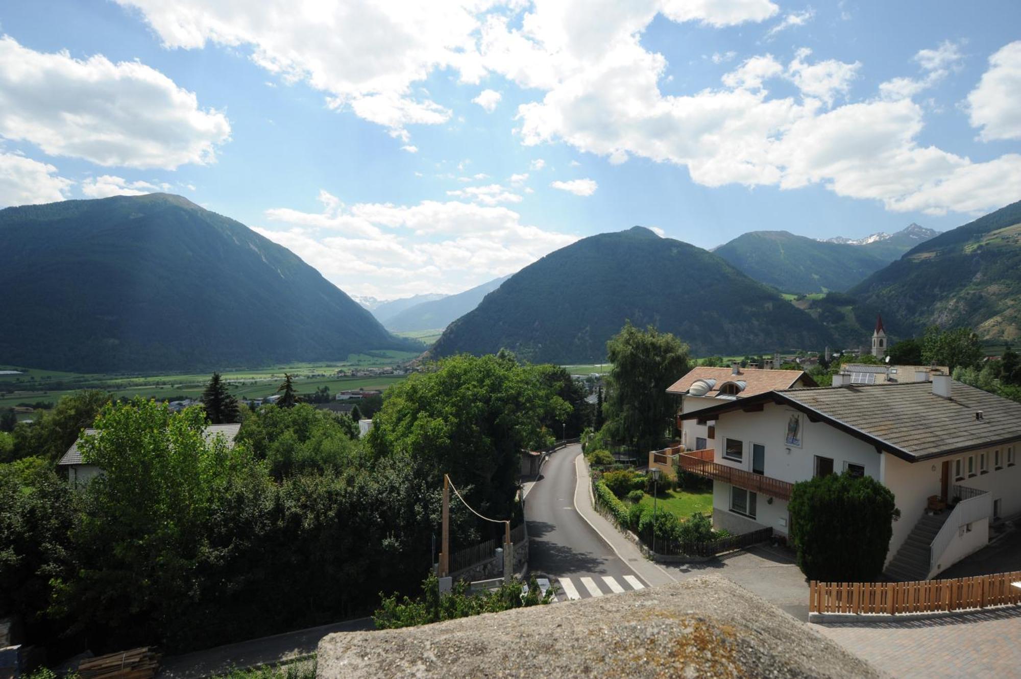 Ferienwohnungen Ortlerblick Mals im Vinschgau Exterior foto